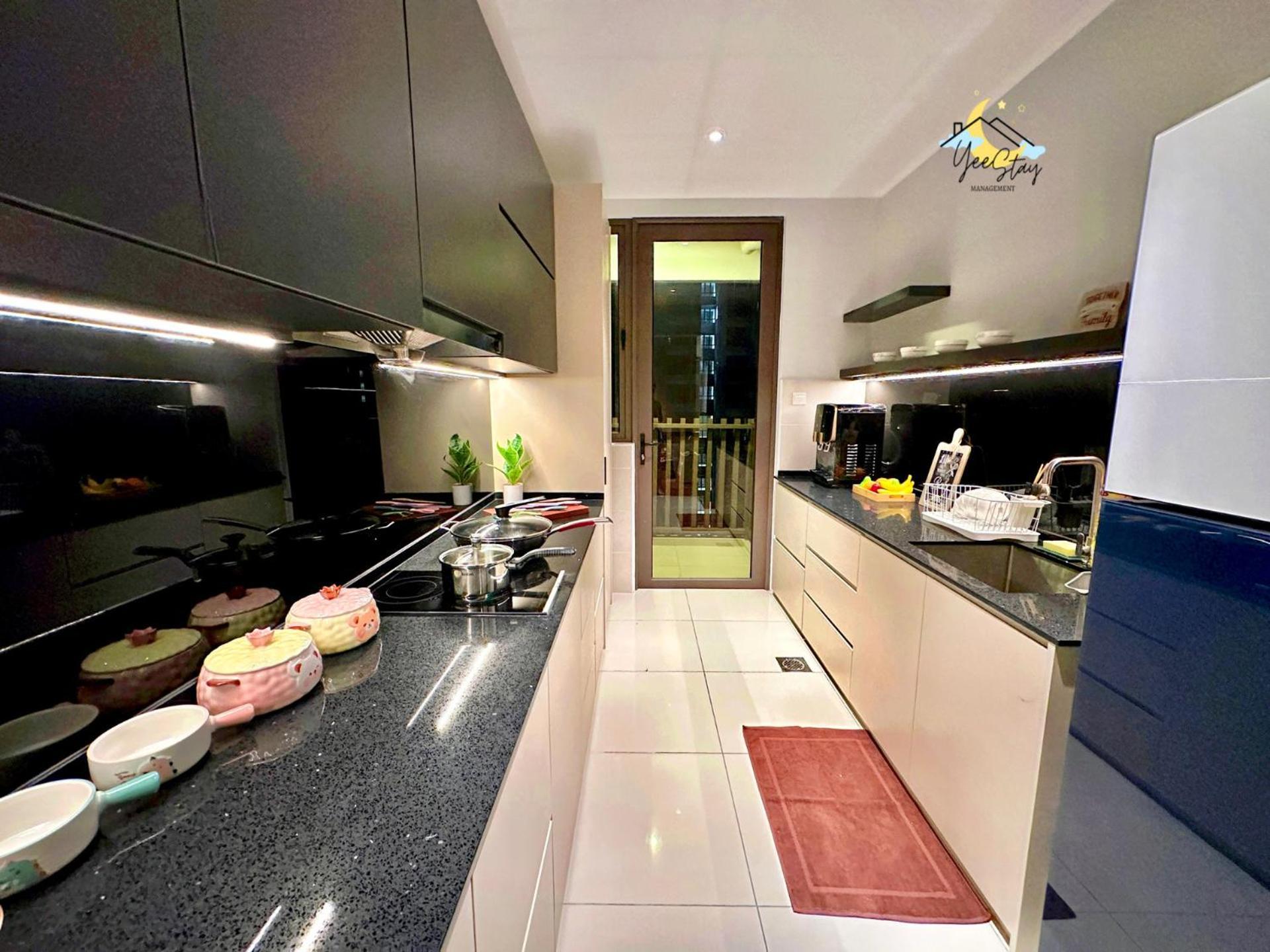 Seaview Poolview Cityview Baliresidence Video Game 5Minjonker Malacca Ngoại thất bức ảnh